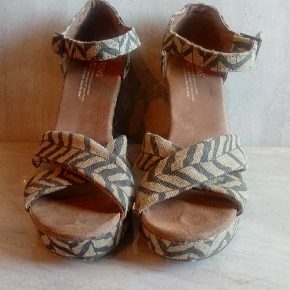 Toms Shoes - TOMS wedges